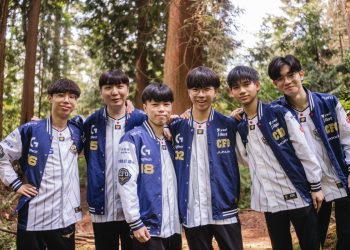 LMHT: CFO Tặng Gà Rán Cho Người Hâm Mộ Dựa Trên Thành Tích Tại MSI 2025