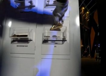 Gen.G Gây “Bão” Khi Đập Key T1 Lên Cup Vô Địch EWC 2025: Cộng Đồng LMHT Chia Rẽ Sâu Sắc!