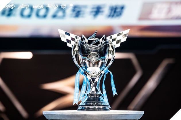 Chiếc cúp vô địch Asian Cup 2025 - mục tiêu cao nhất của đội tuyển ZingSpeed Mobile Việt Nam