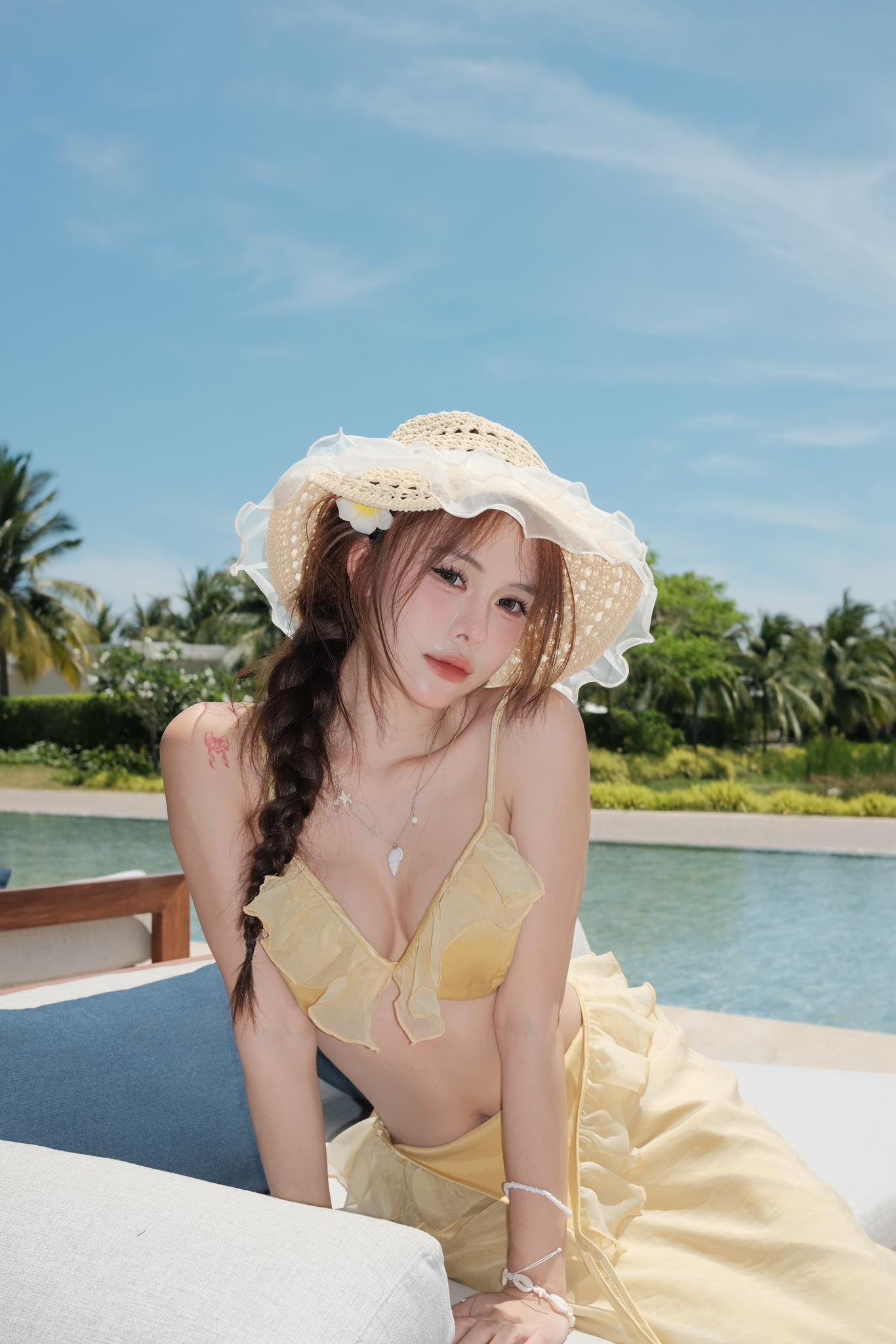 Võ Nữ Ngân Hà tiếp tục xả suộc 