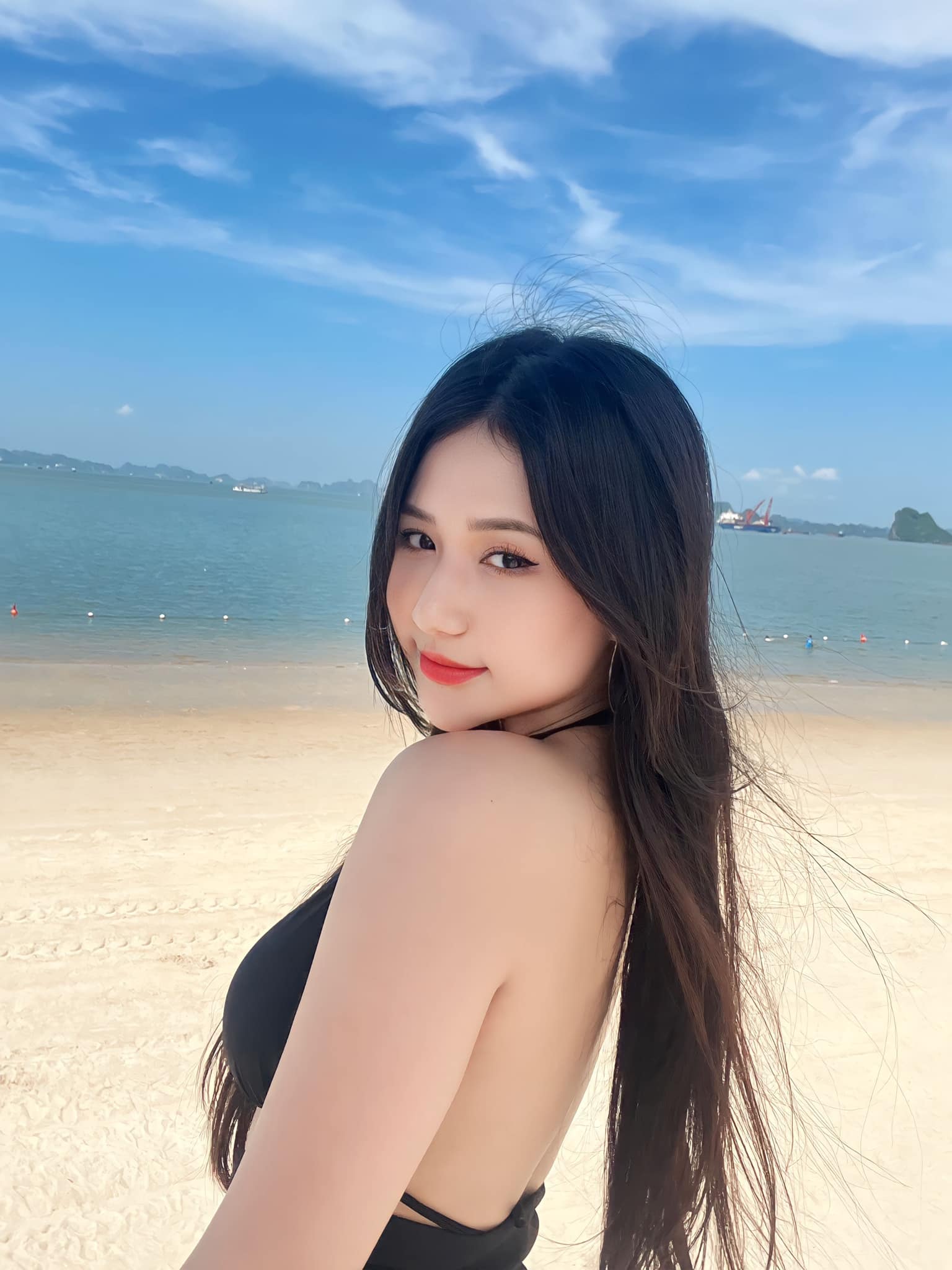 Hot girl Liên Quân nổi tiếng với bộ ảnh cập nhật giao diện trước thềm tuổi mới- Ảnh 15. Hot girl Liên Quân nổi tiếng với bộ ảnh cập nhật giao diện trước thềm tuổi mới- Ảnh 15.