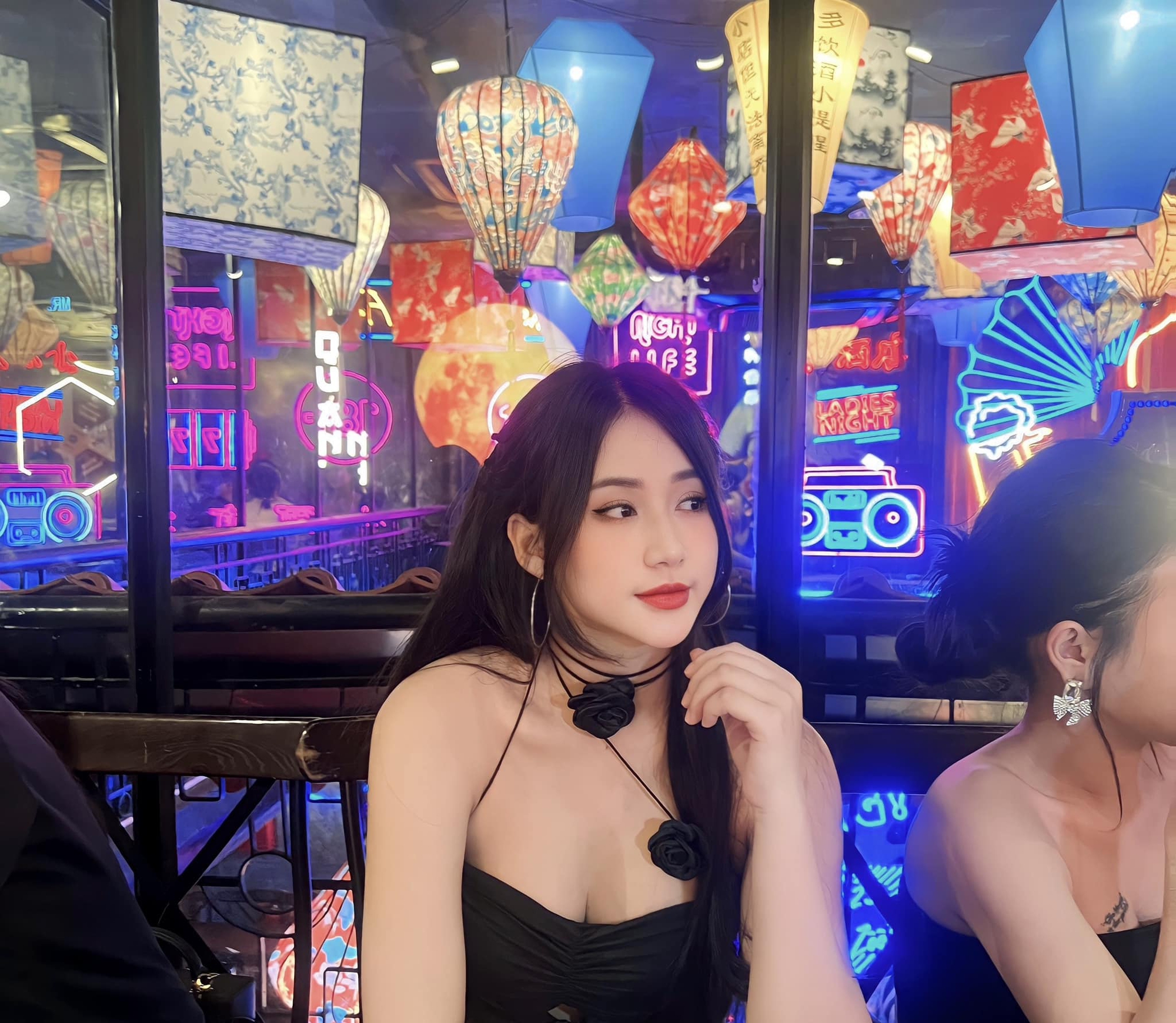 Hot girl Liên Quân nổi tiếng với bộ ảnh cập nhật giao diện trước thềm tuổi mới- Ảnh 16. Hot girl Liên Quân nổi tiếng với bộ ảnh cập nhật giao diện trước thềm tuổi mới- Ảnh 16.