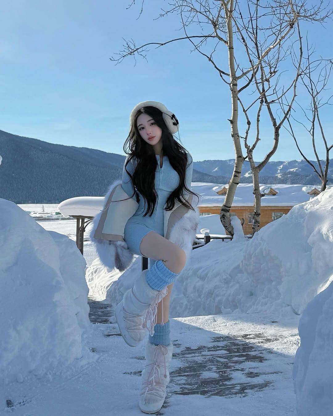 Gái xinh hướng nội hiếm hoi đăng ảnh diện bikini, tương tác tăng vọt, cao gấp 3 lần- Ảnh 4. Gái xinh hướng nội hiếm hoi đăng ảnh diện bikini, tương tác tăng vọt, cao gấp 3 lần- Ảnh 4.