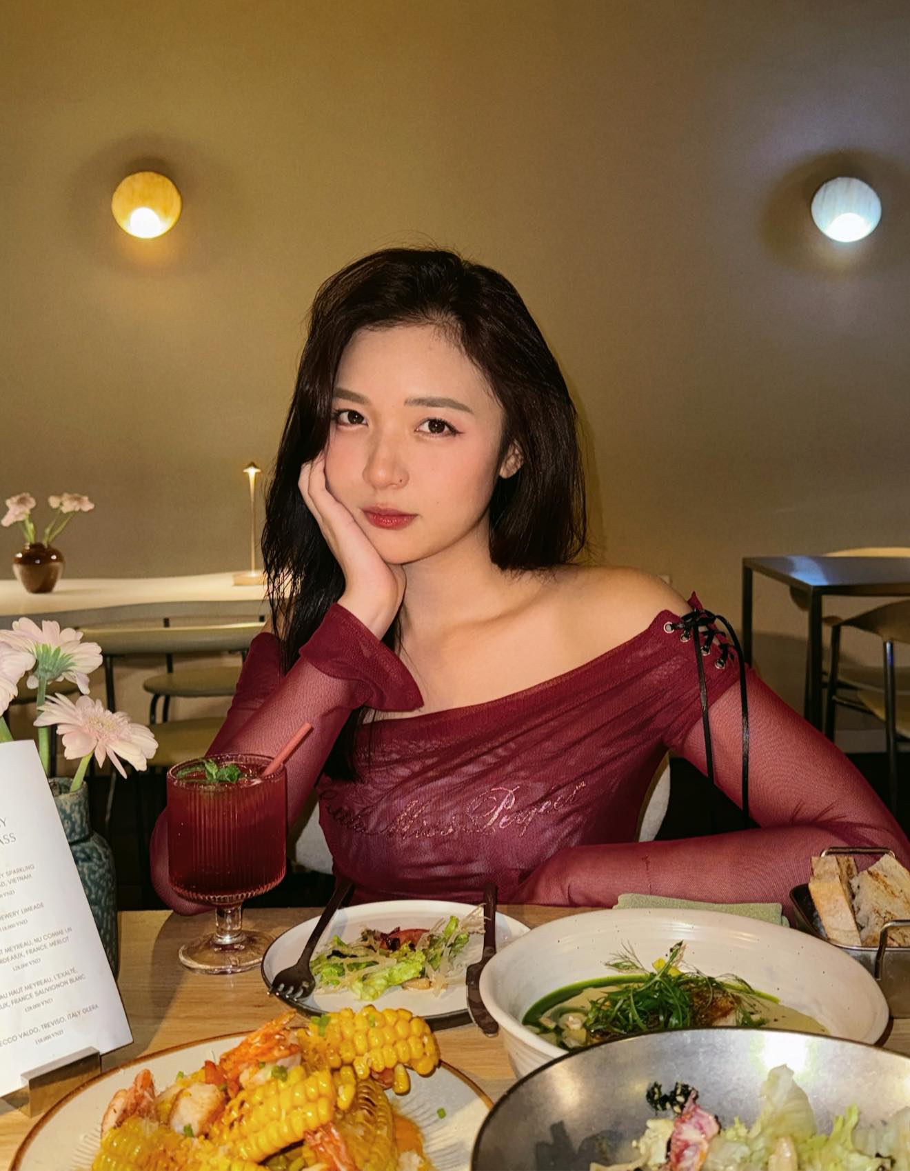 Chỉ một khoảnh khắc, MC hot nhất Liên Quân khiến dân tình ngỡ nữ hoàng nội y Ngọc Trinh- Ảnh 6.