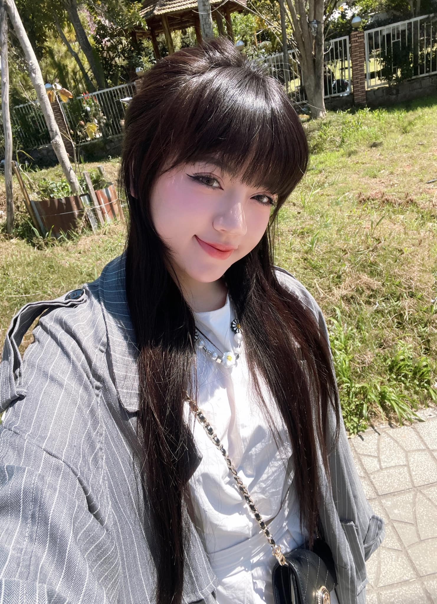 Mê đắm clip Mê đắm clip