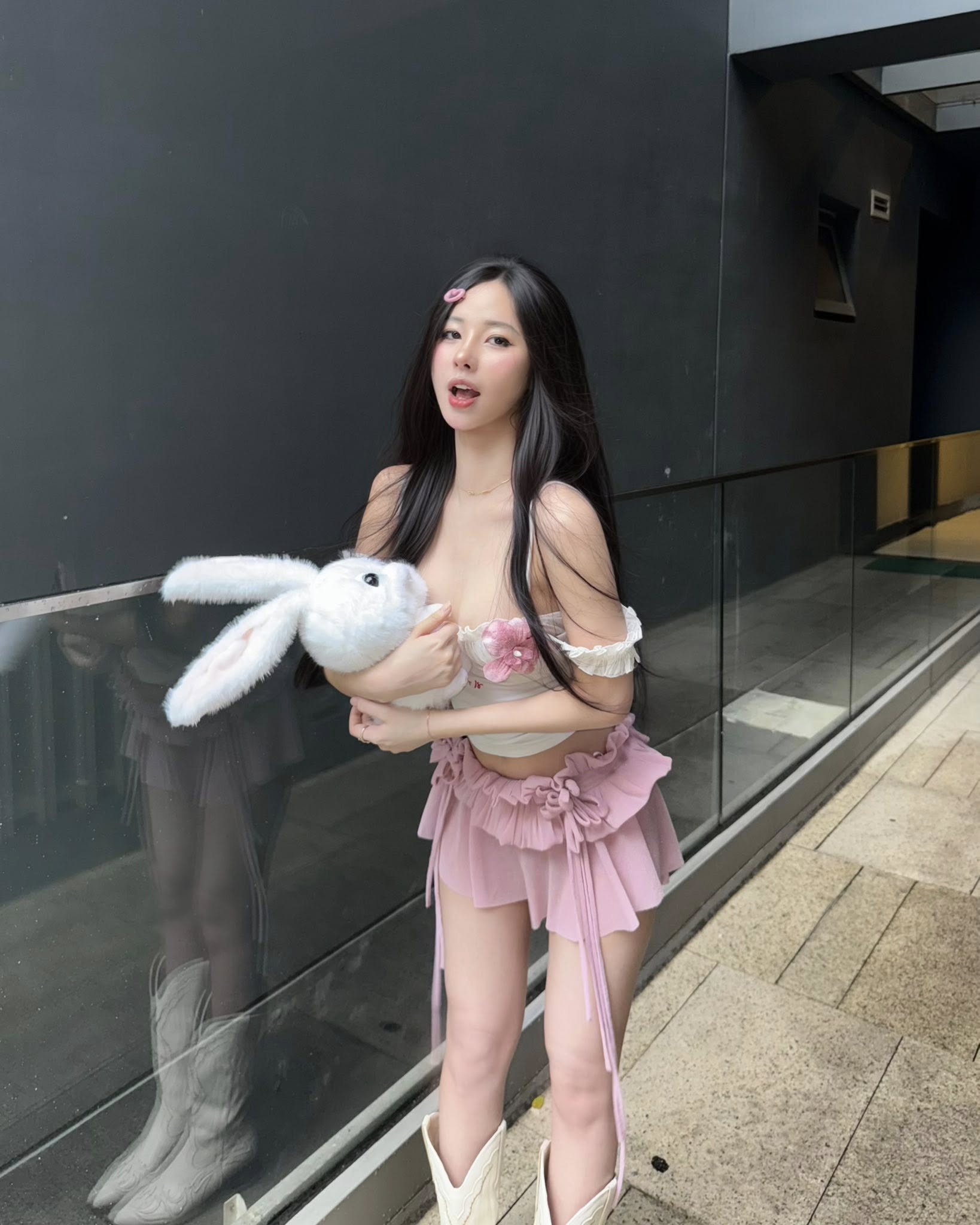 Nữ TikToker xinh đẹp khoe thu nhập cả tỷ mỗi tháng, Nữ TikToker xinh đẹp khoe thu nhập cả tỷ mỗi tháng,