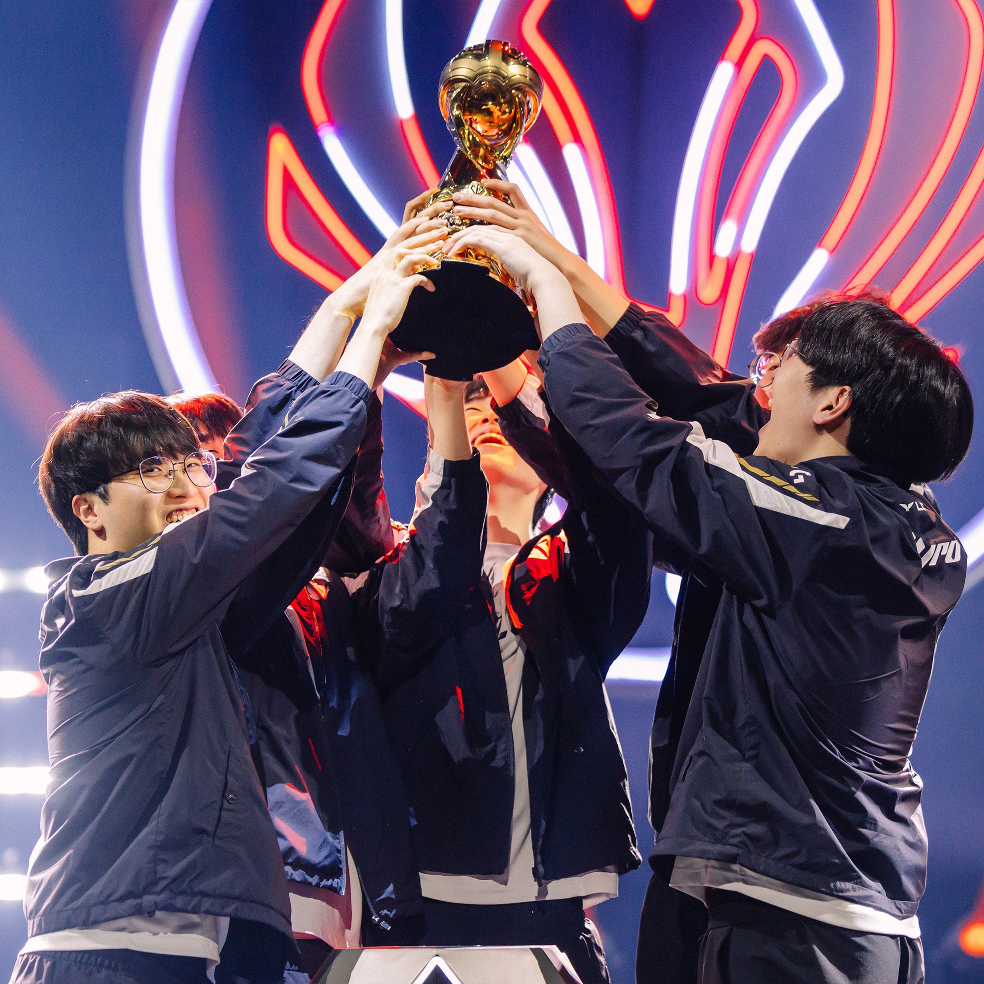 Gen.G ngược dòng không tưởng, hạ gục T1 để bảo vệ ngôi vương MSI 2025- Ảnh 2. Gen.G ngược dòng không tưởng, hạ gục T1 để bảo vệ ngôi vương MSI 2025- Ảnh 2.