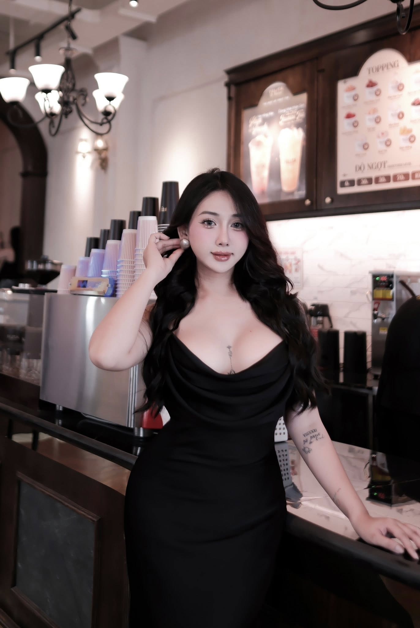 Loạt khoảnh khắc chấn động của hot girl 