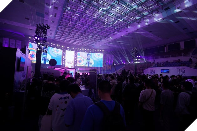 VCS LMHT 2025: Bùng Nổ Bầu Không Khí Offline Trong Ngày Thi Đấu Bán Kết 15