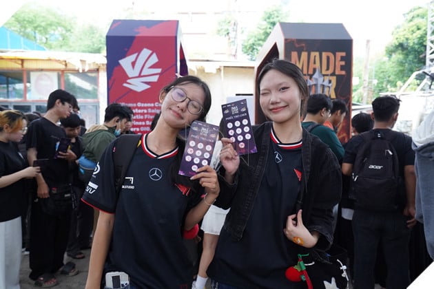 VCS LMHT 2025: Bùng Nổ Bầu Không Khí Offline Trong Ngày Thi Đấu Bán Kết 12