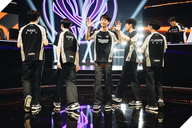 MSI 2025: Anyone's Legend Huy Diet Bilibili Gaming Voi Ty So 3-0 10 MSI 2025: Anyone's Legend Hủy Diệt Bilibili Gaming Với Tỷ Số 3-0 10