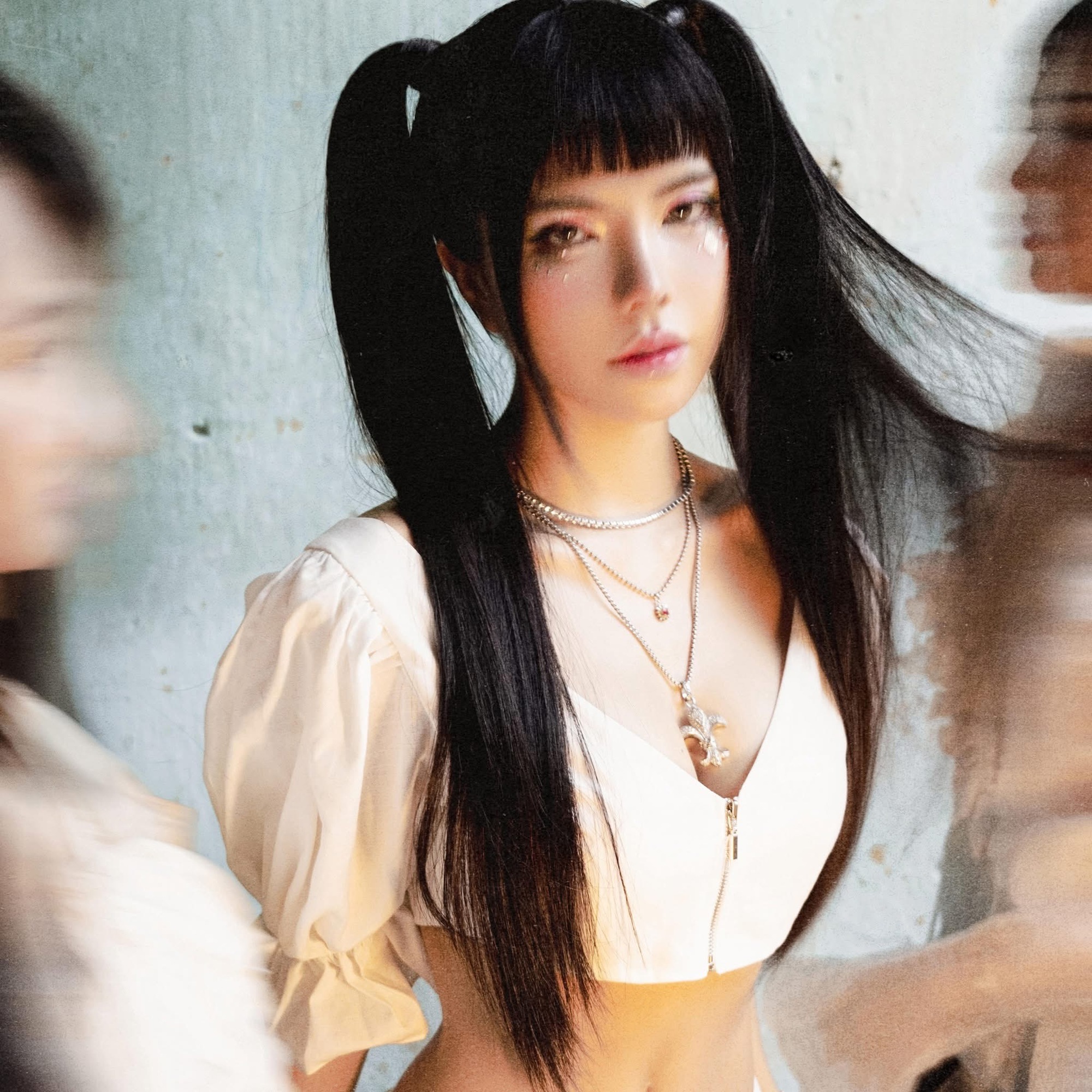 Mai Dora bùng nổ visual, Mai Dora bùng nổ visual,