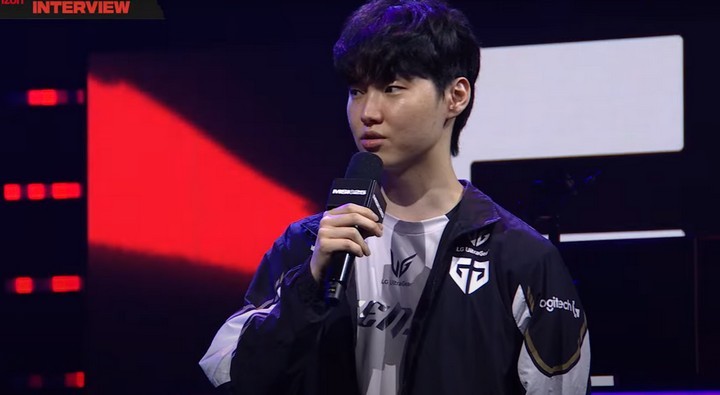 Phỏng vấn Gen.G Chovy sau trận thắng: Mục tiêu tối thượng của Gen.G là đánh bại T1! Phỏng vấn Gen.G Chovy sau trận thắng: Mục tiêu tối thượng của Gen.G là đánh bại T1!