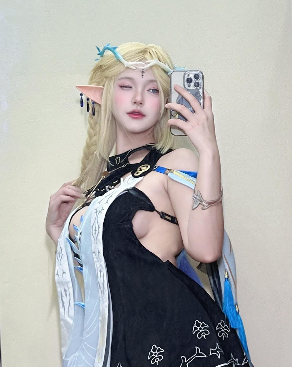 Trình làng diện mạo mới, cô gái nóng bỏng top 1 giới coser nhận nhiều lời Trình làng diện mạo mới, cô gái nóng bỏng top 1 giới coser nhận nhiều lời