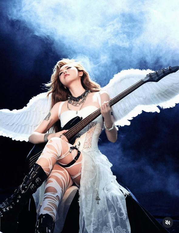 MisThy cập nhật giao diện ngoạn mục, ngoại hình ngày càng đỉnh cao khiến fan quên lối về- Ảnh 9. MisThy cập nhật giao diện ngoạn mục, ngoại hình ngày càng đỉnh cao khiến fan quên lối về- Ảnh 9.