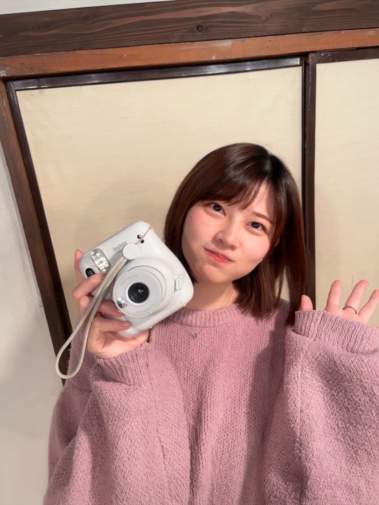 Cô gái văn phòng hot nhất lúc này, hút 74 triệu view, hàng nghìn người đàn ông xin cưới- Ảnh 4.