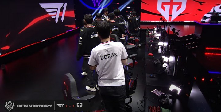 Phỏng Vấn T1 Doran & Oner sau cặp trận T1 vs Gen.G: Doran tự trách bản thân ở Game 5! Phỏng Vấn T1 Doran & Oner sau cặp trận T1 vs Gen.G: Doran tự trách bản thân ở Game 5!