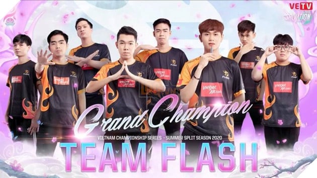 Hình ảnh vinh quang cuối cùng của Team Flash từ 2020