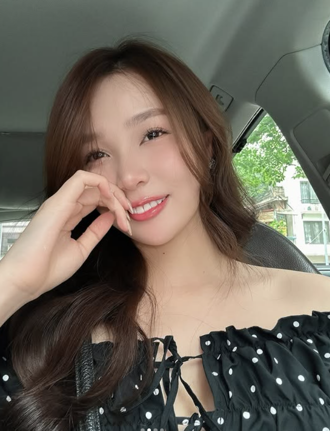 Từng xuất hiện trên show hẹn hò của Độ Mixi, khiến kênh chat FA Từng xuất hiện trên show hẹn hò của Độ Mixi, khiến kênh chat FA