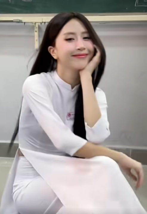 Có gì hot trong clip 6 triệu lượt xem của Quỳnh Anh Shyn?- Ảnh 5.