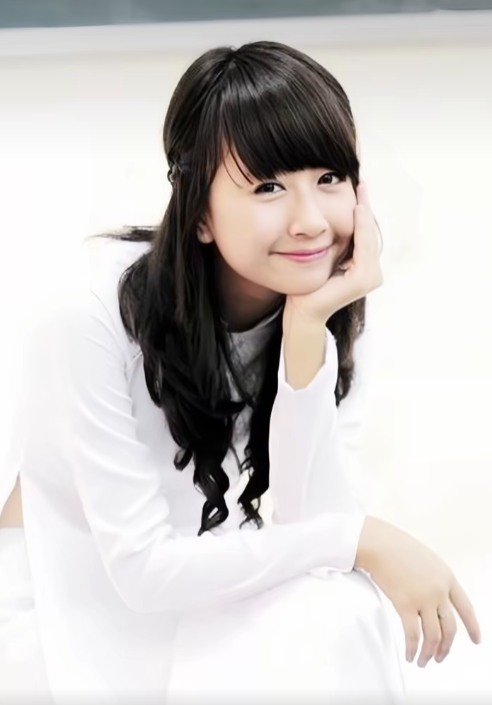 Có gì hot trong clip 6 triệu lượt xem của Quỳnh Anh Shyn?- Ảnh 6.