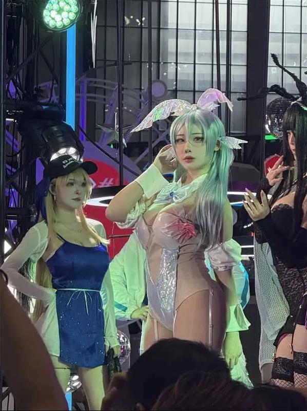 Ngợp thở trước nhan sắc của nữ coser Ngợp thở trước nhan sắc của nữ coser