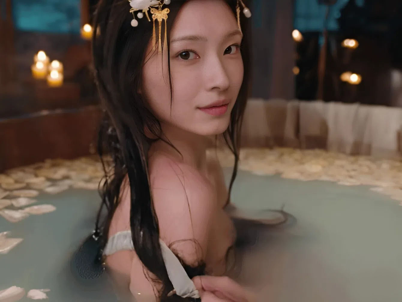 Từng đạt doanh thu 300 tỷ, Từng đạt doanh thu 300 tỷ,