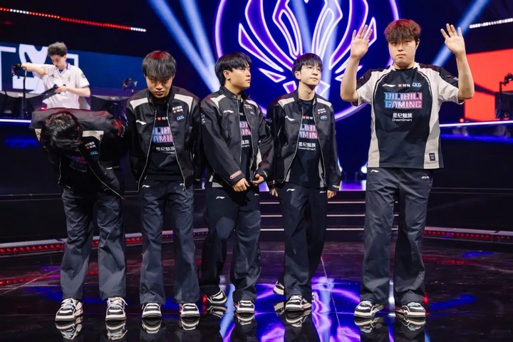 T1 Thoát Hiểm Trước CFO, BLG Áp Đảo MKOI Tại MSI 2025 T1 Thoát Hiểm Trước CFO, BLG Áp Đảo MKOI Tại MSI 2025