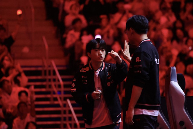 Keria tiết lộ sự thật về lựa chọn Aphe - Thresh ván quyết định- Ảnh 1. Keria tiết lộ sự thật về lựa chọn Aphe - Thresh ván quyết định- Ảnh 1.