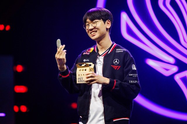 T1 thắng BLG nhưng có một cái tên T1 thắng BLG nhưng có một cái tên