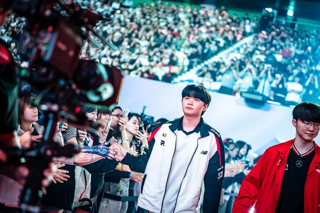 T1 thắng BLG nhưng có một cái tên T1 thắng BLG nhưng có một cái tên