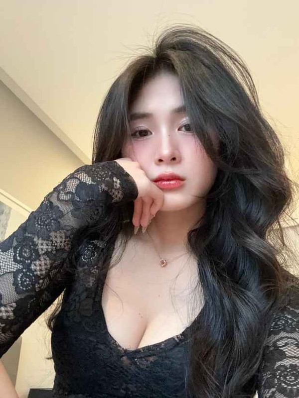 Đặt Trần Hà Linh so sánh với Quỳnh Alee, fan của hot girl Liên Quân phản ứng gắt!- Ảnh 4.