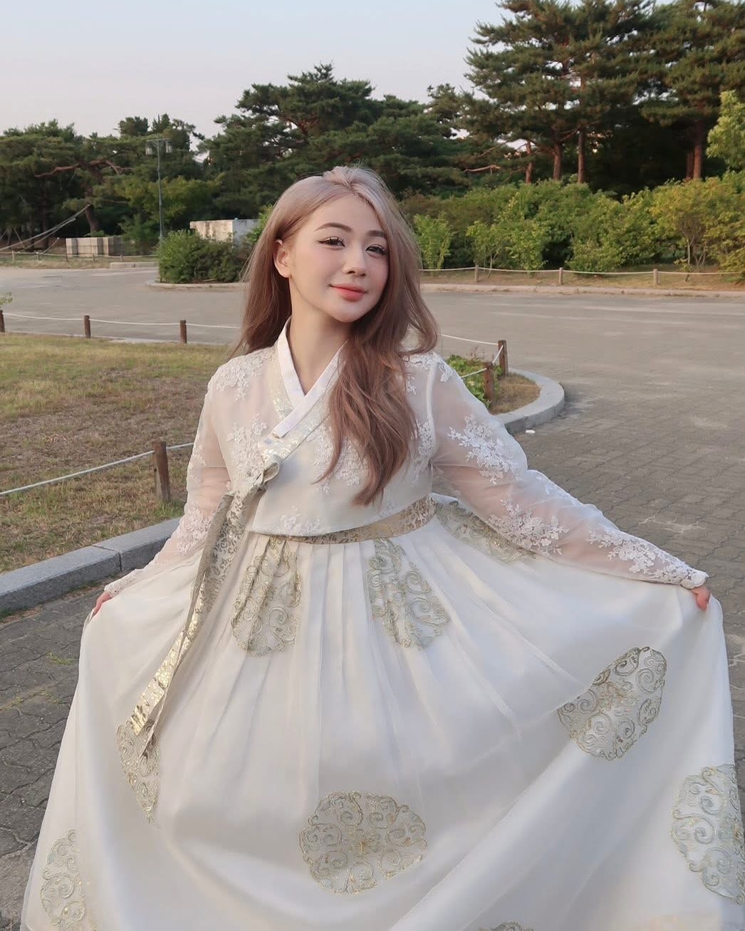 Màn thử vai gái Nhật của Trần Hà Linh, fan nam vội gọi 