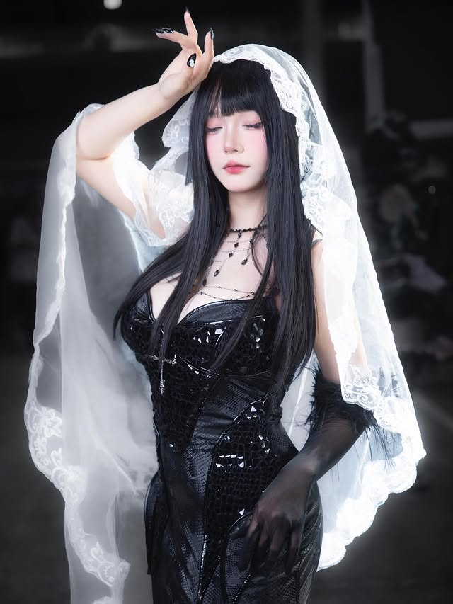 Ngất ngây với phiên bản Qi đời thực của nữ coser đình đám- Ảnh 5. Ngất ngây với phiên bản Qi đời thực của nữ coser đình đám- Ảnh 5.