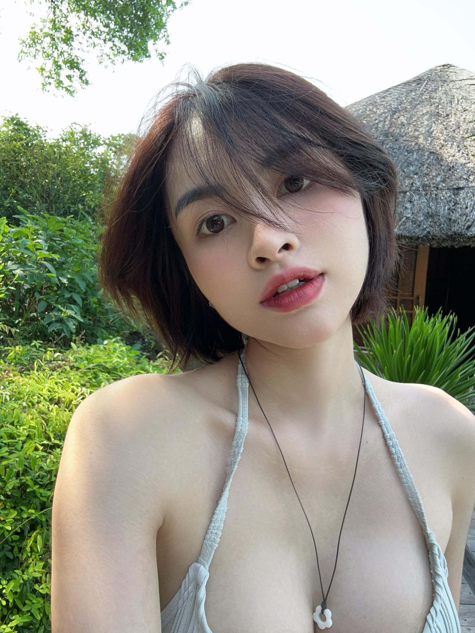 Bạn gái Lai Bâng tung ảnh nóng bỏng, Bạn gái Lai Bâng tung ảnh nóng bỏng,