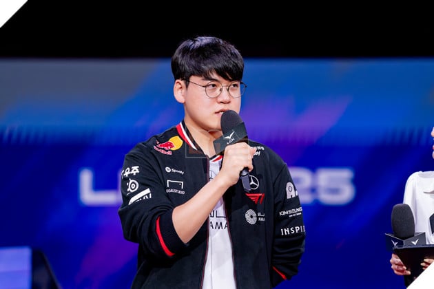 Gumayusi từng đánh giá thấp con bài Yunara