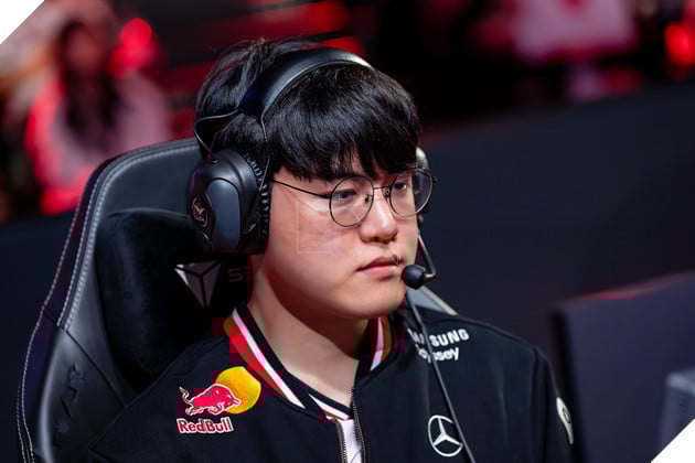 Gumayusi vẫn cho thấy phong độ ấn tượng trong chiến thắng 2-0 trước NS