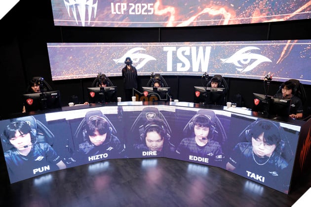 LCP 2025: TSW Pun Cam Thay Tiec Nuoi, Quyet Tam Danh Bai MGN Vikings Esports TSW đã không vượt qua được GAM ở lần gặp lại