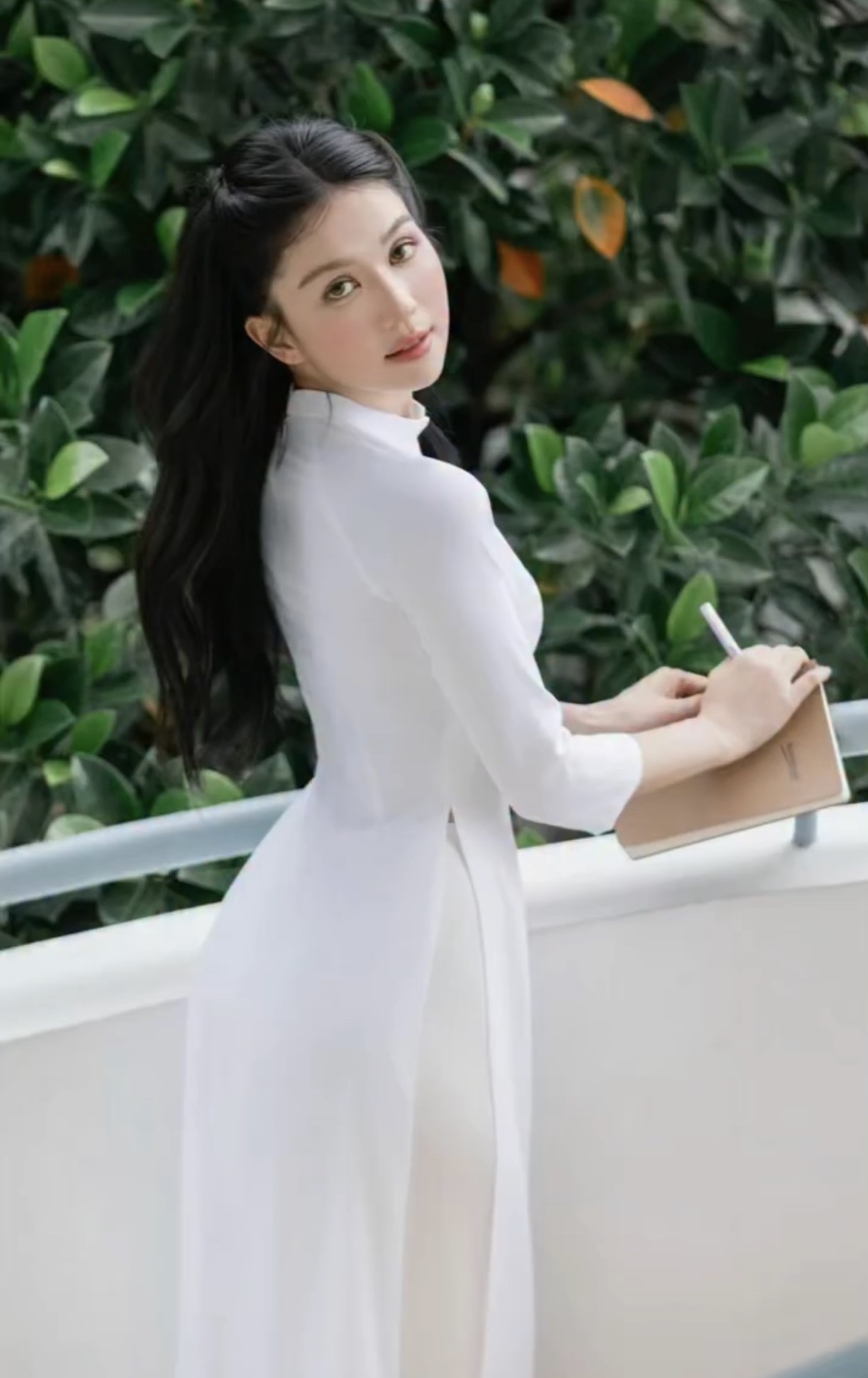 Ngọc Trinh khiến người xem Ngọc Trinh khiến người xem