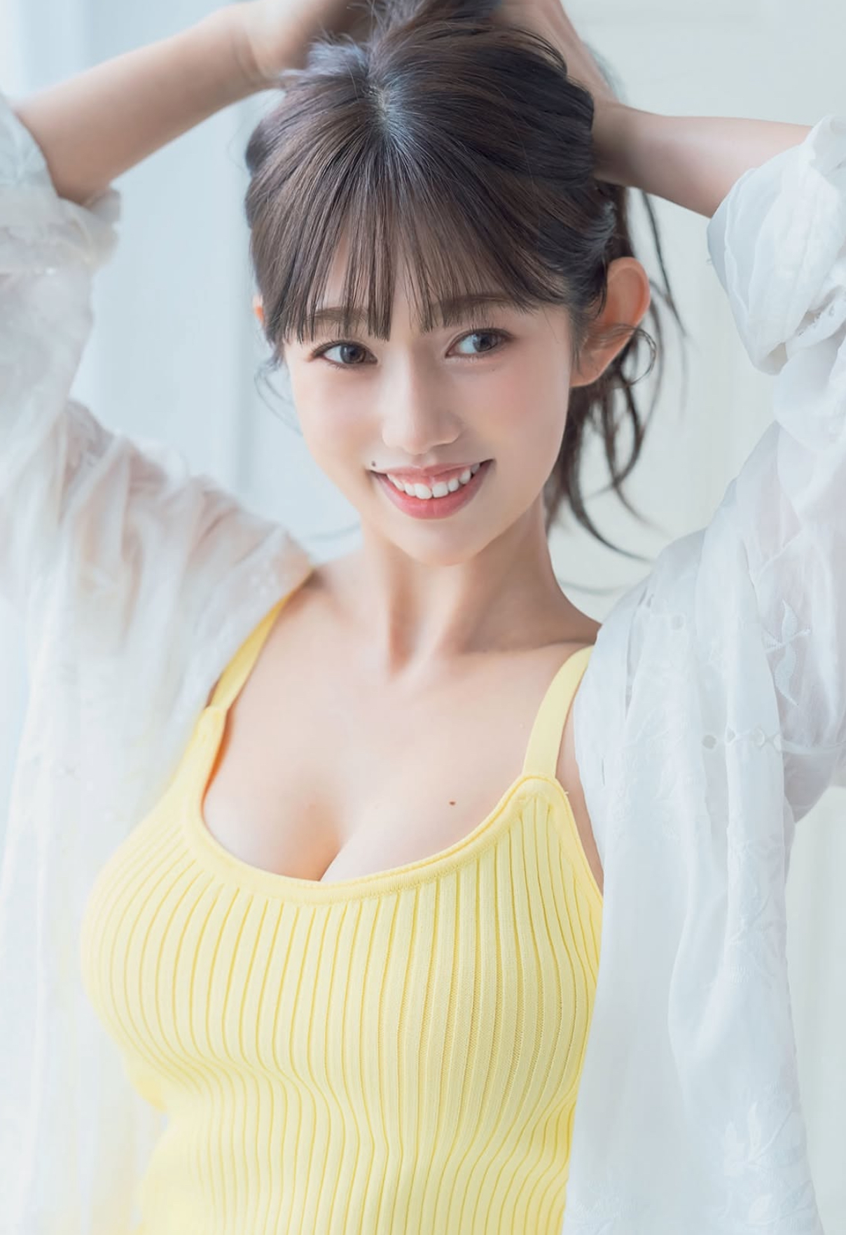 Có hành động khiến các chàng trai phải đứng hình, cô gái sở hữu đôi chân hơn nửa triệu người theo dõi là ai?- Ảnh 1.