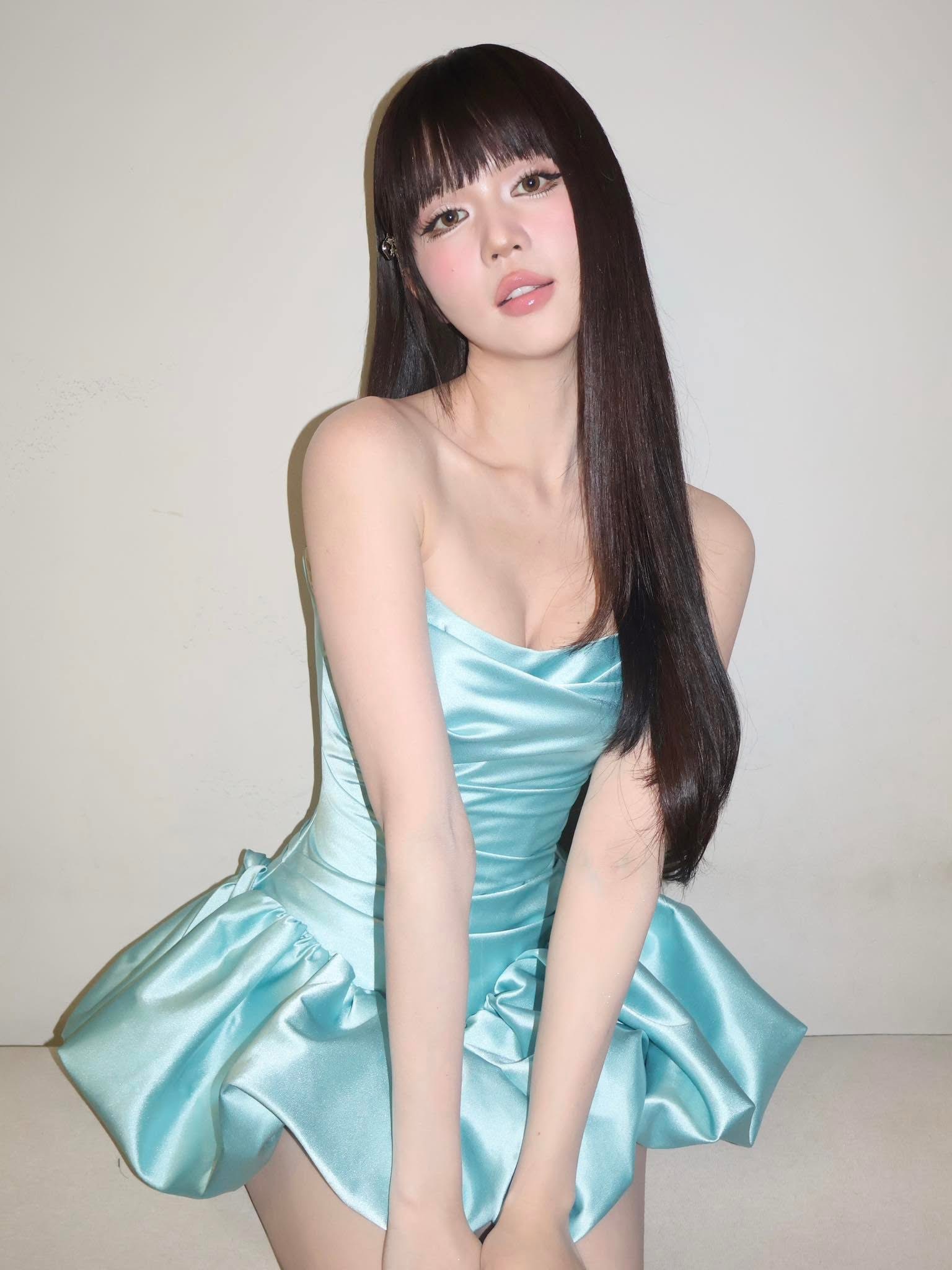 Ngọc Trinh khiến người xem Ngọc Trinh khiến người xem