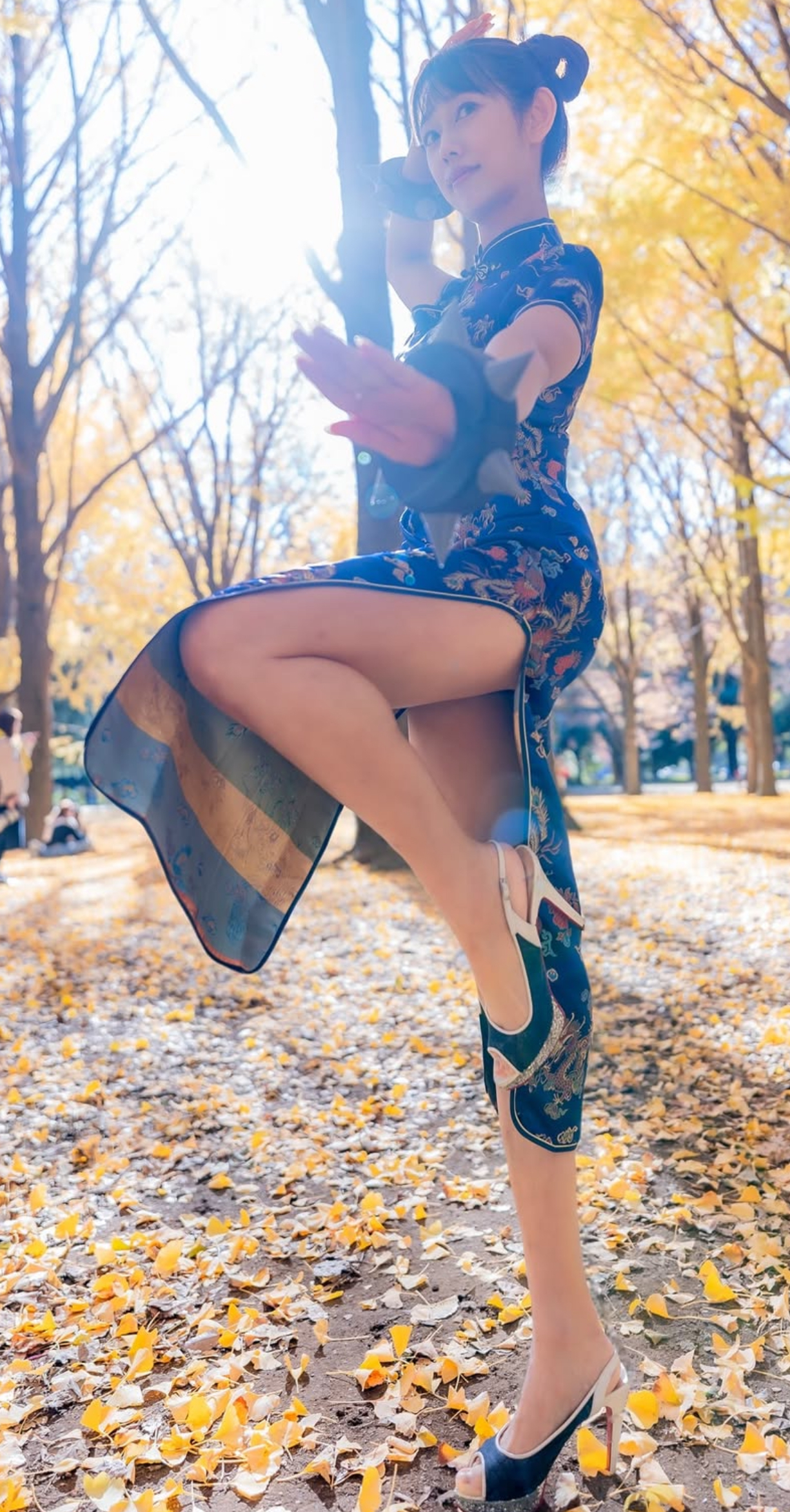 Có hành động khiến các chàng trai phải đứng hình, cô gái sở hữu đôi chân hơn nửa triệu người theo dõi là ai?- Ảnh 9.