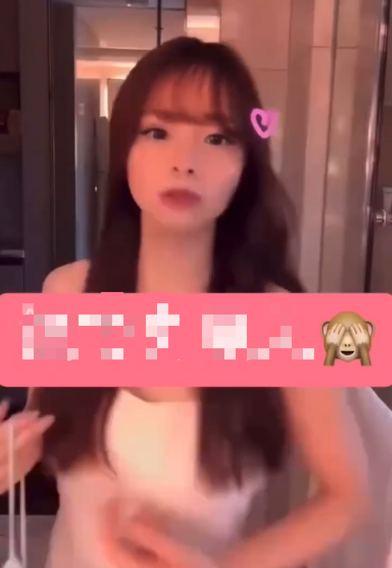 Vô tình lọt vào camera, chiếc gương phản chủ khiến hot girl hối hận- Ảnh 2.