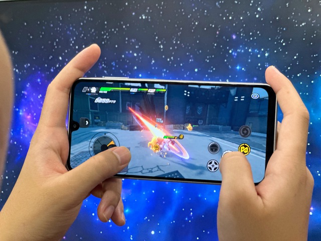 Trải nghiệm Samsung Galaxy A17 5G: Hợp lý - hợp ví - hợp để… “làm tí game”- Ảnh 2. Trải nghiệm Samsung Galaxy A17 5G: Hợp lý - hợp ví - hợp để… “làm tí game”- Ảnh 2.