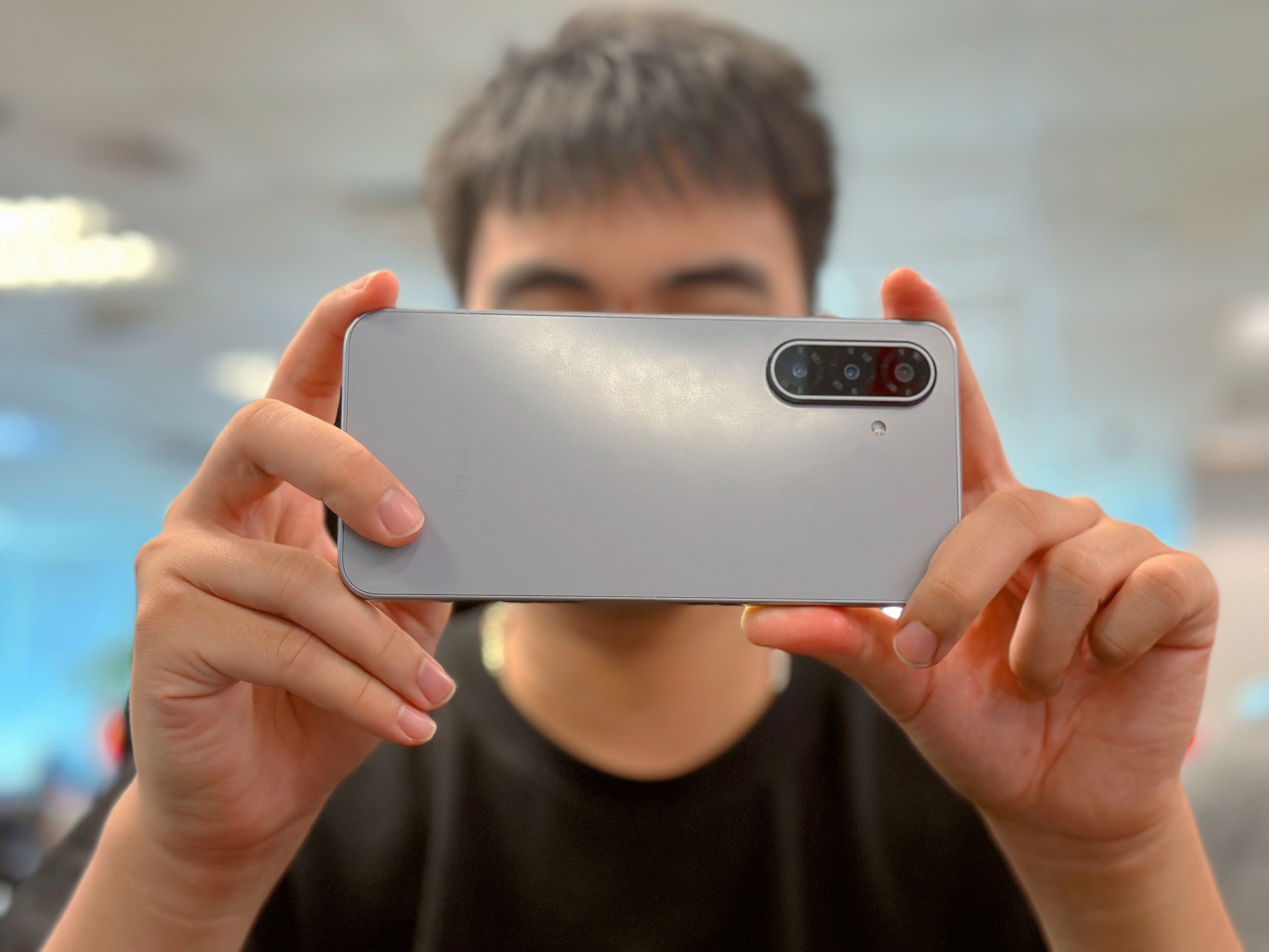 Trải nghiệm Samsung Galaxy A17 5G: Hợp lý - hợp ví - hợp để… “làm tí game”- Ảnh 6. Trải nghiệm Samsung Galaxy A17 5G: Hợp lý - hợp ví - hợp để… “làm tí game”- Ảnh 6.