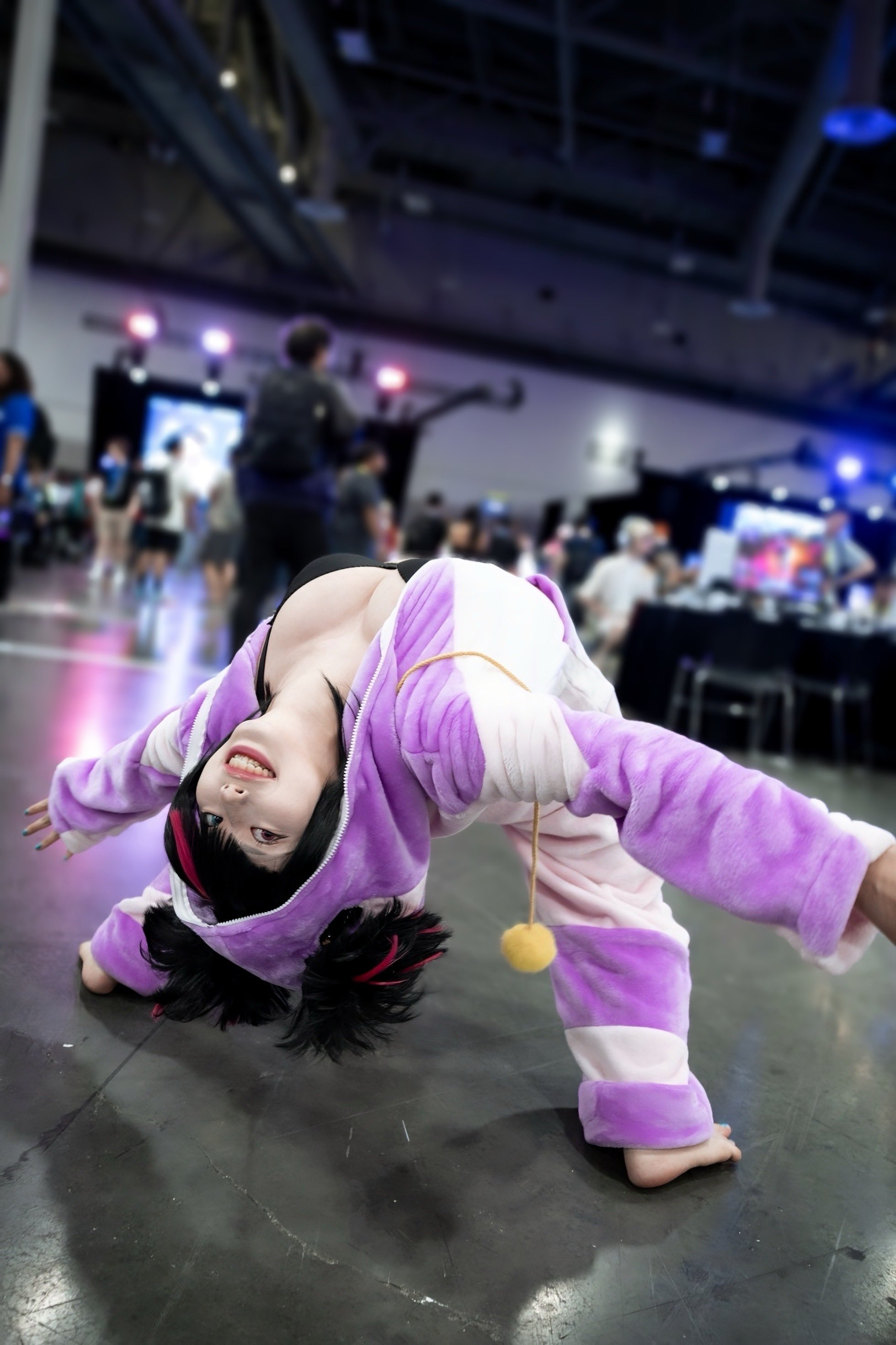 Nữ coser bỗng nhiên nổi tiếng, hút hơn 2 triệu view chỉ sau 1 đêm nhờ pha Nữ coser bỗng nhiên nổi tiếng, hút hơn 2 triệu view chỉ sau 1 đêm nhờ pha