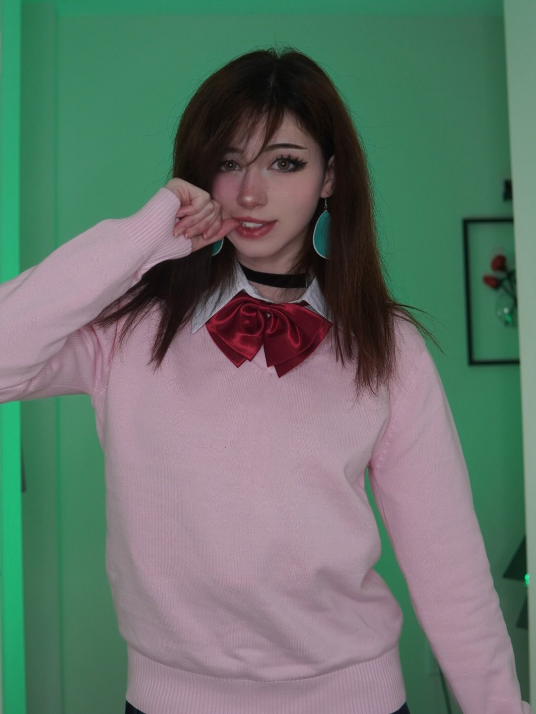 photo-1756565236923 photo-1756565236923