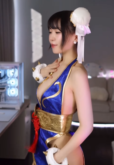 Trình làng màn cosplay Chun-li Trình làng màn cosplay Chun-li