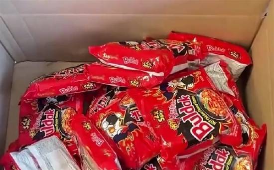 Ăn mì cay đến mức thủng dạ dày, nữ streamer Ăn mì cay đến mức thủng dạ dày, nữ streamer