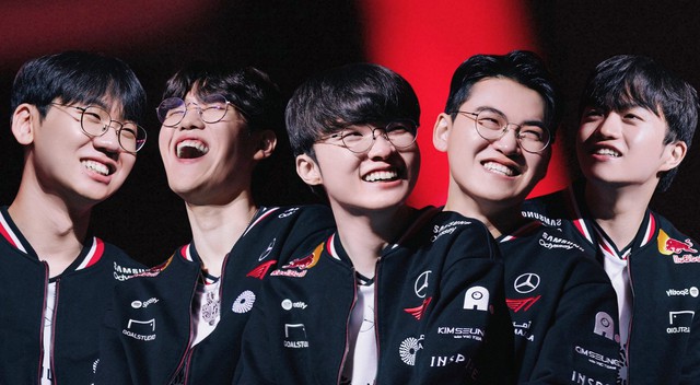 T1 lập cột mốc mới sau trận thắng HLE- Ảnh 1. T1 lập cột mốc mới sau trận thắng HLE- Ảnh 1.